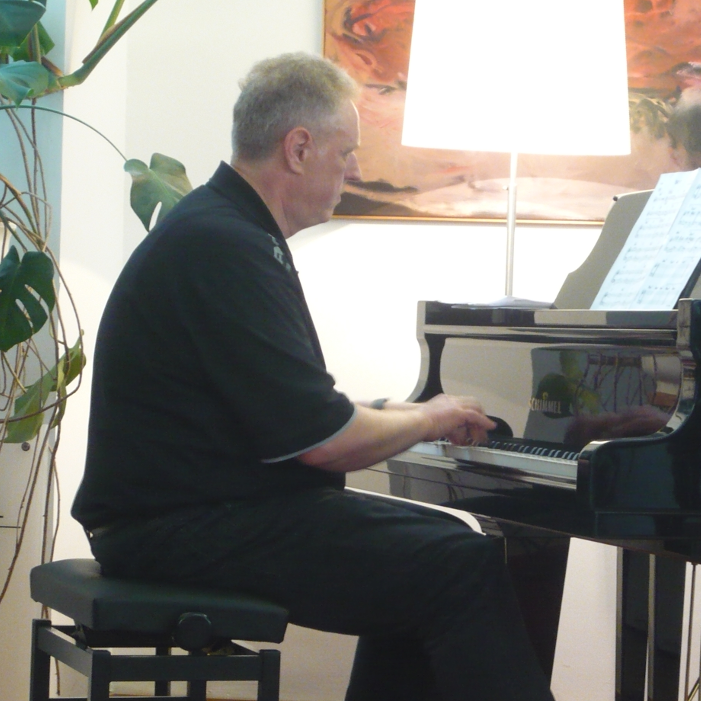 Bernd pianoP1030127